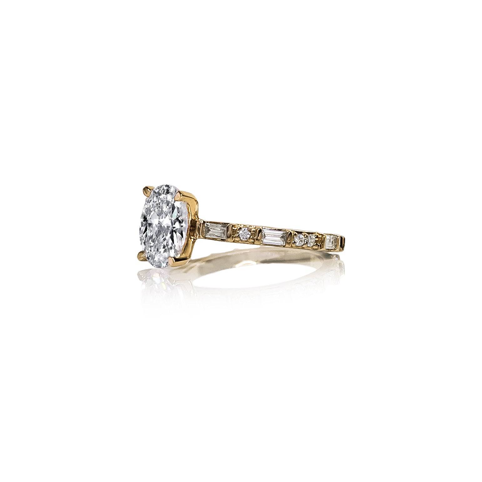 Baguette Oval Diamond Ring - Image 9