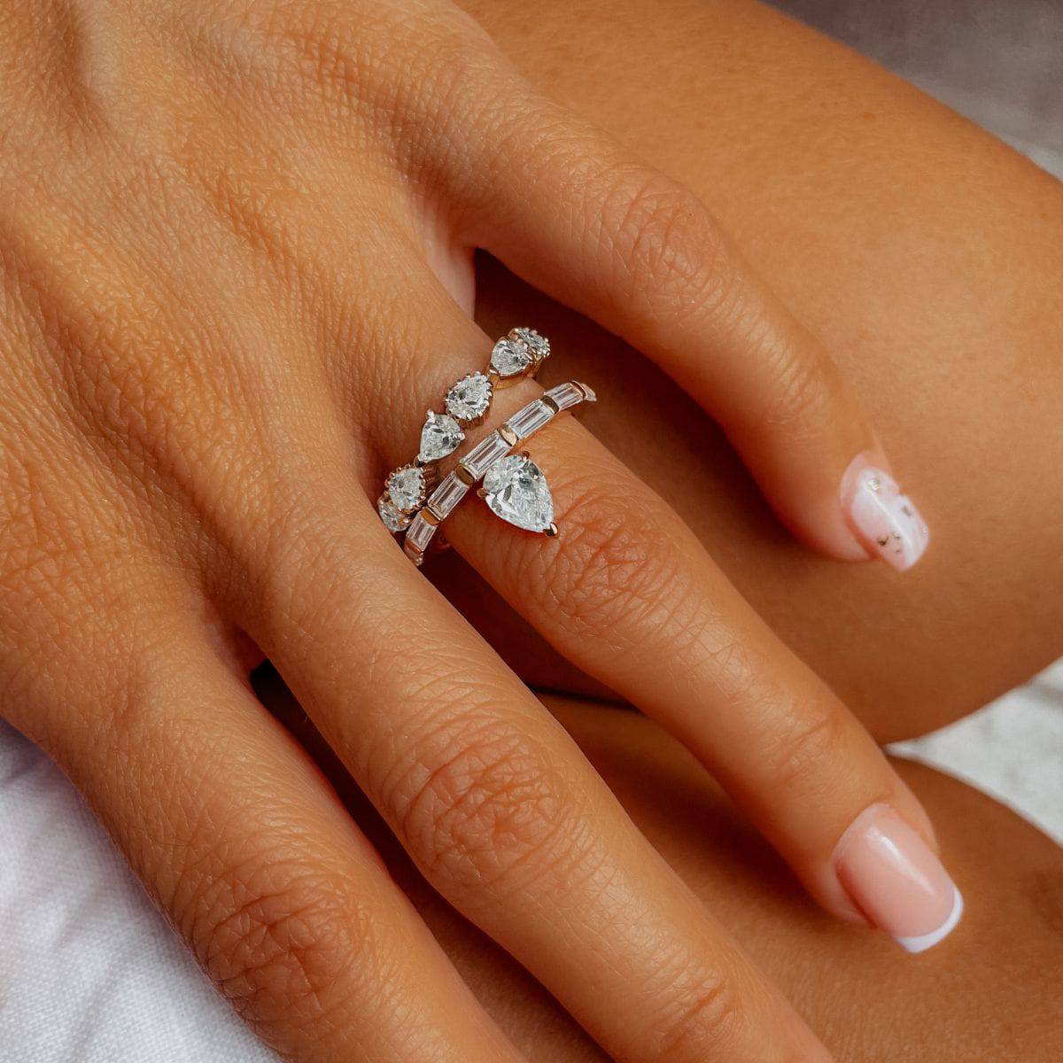 BELLINA ENGAGEMENT RING - Image 3