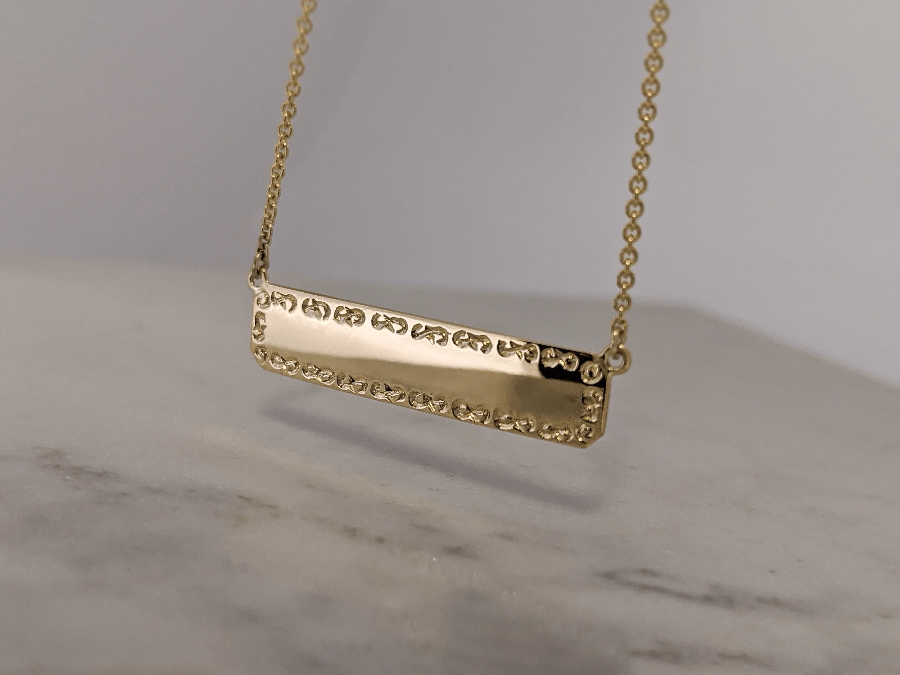CASSANDRA ENGRAVED PENDANT - Image 4