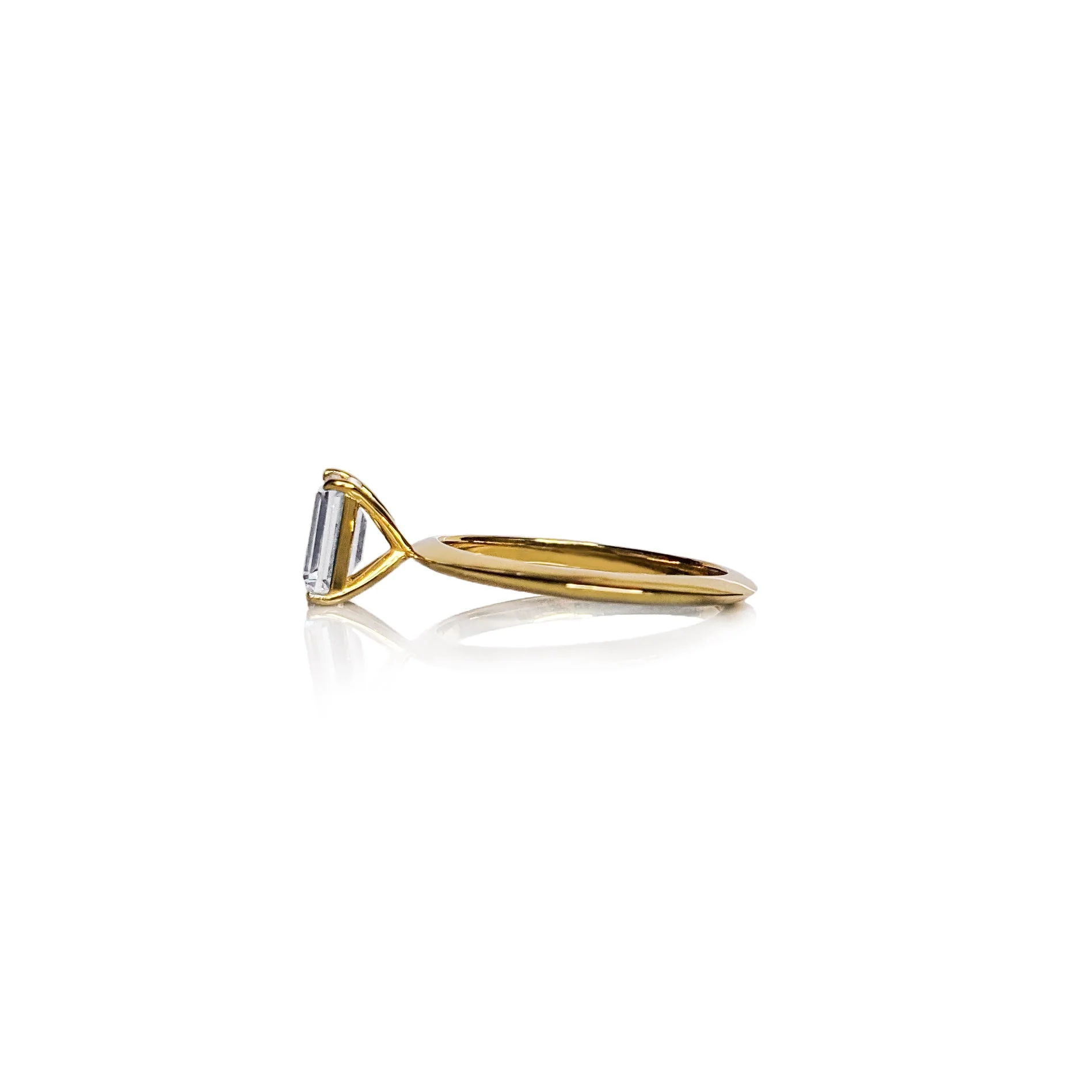 Emerald Elegance Ring - Image 5