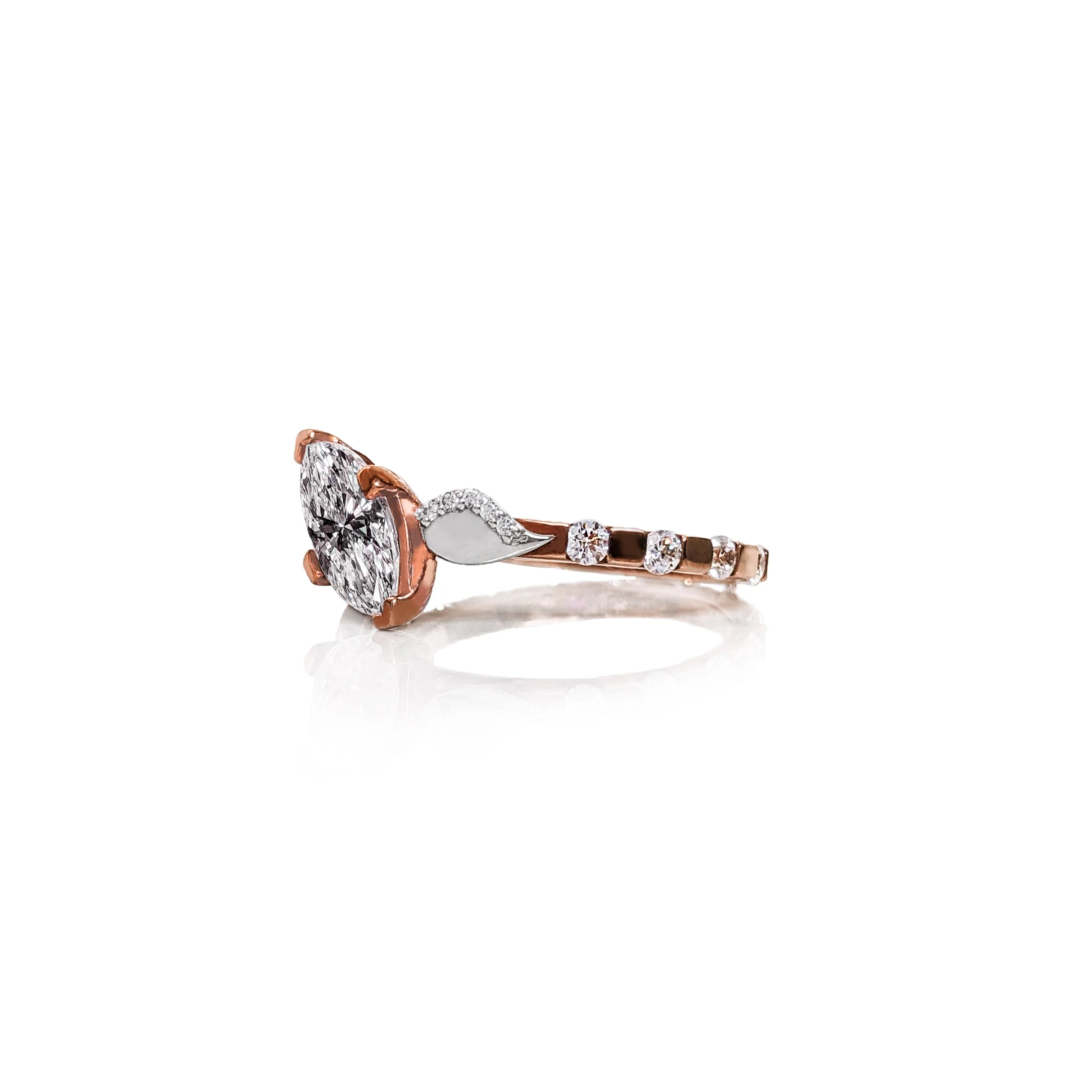 Foglia Engagement Ring - Image 4