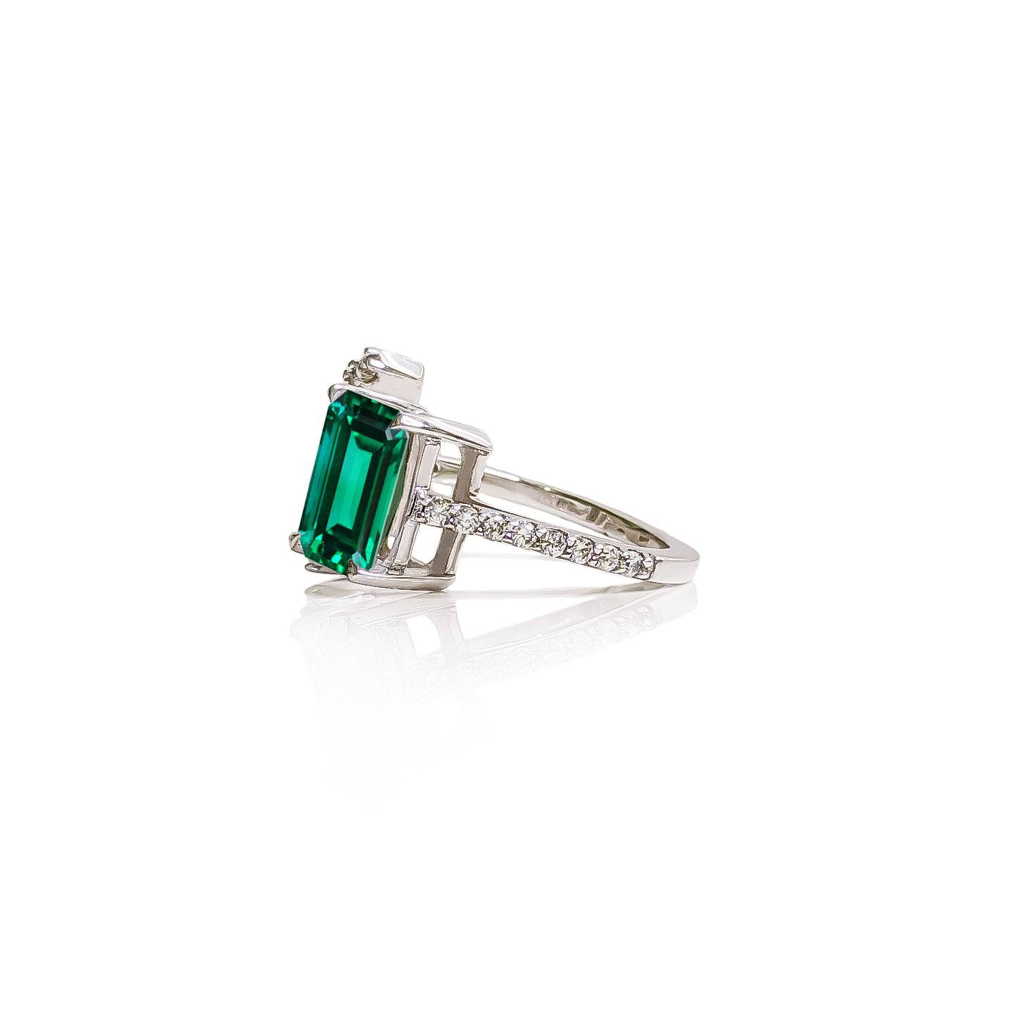 Lacuna Emerald Ring - Image 6