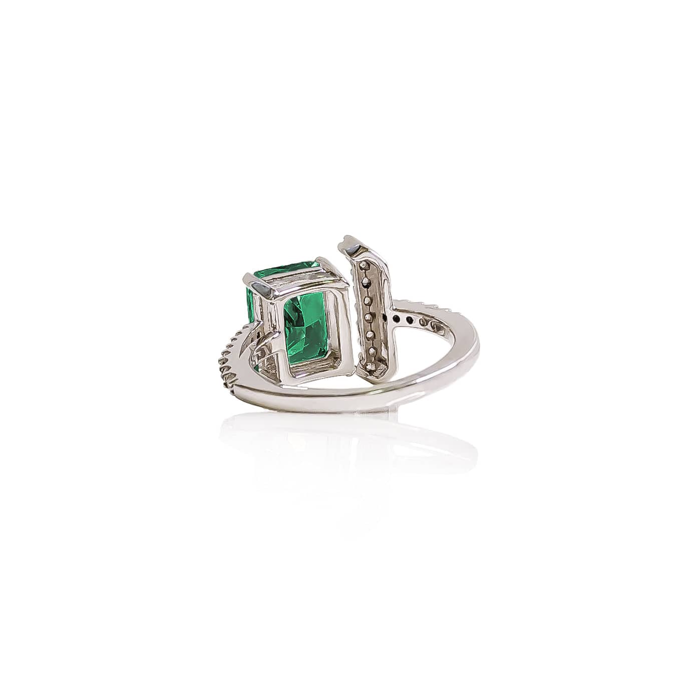 Lacuna Emerald Ring - Image 9