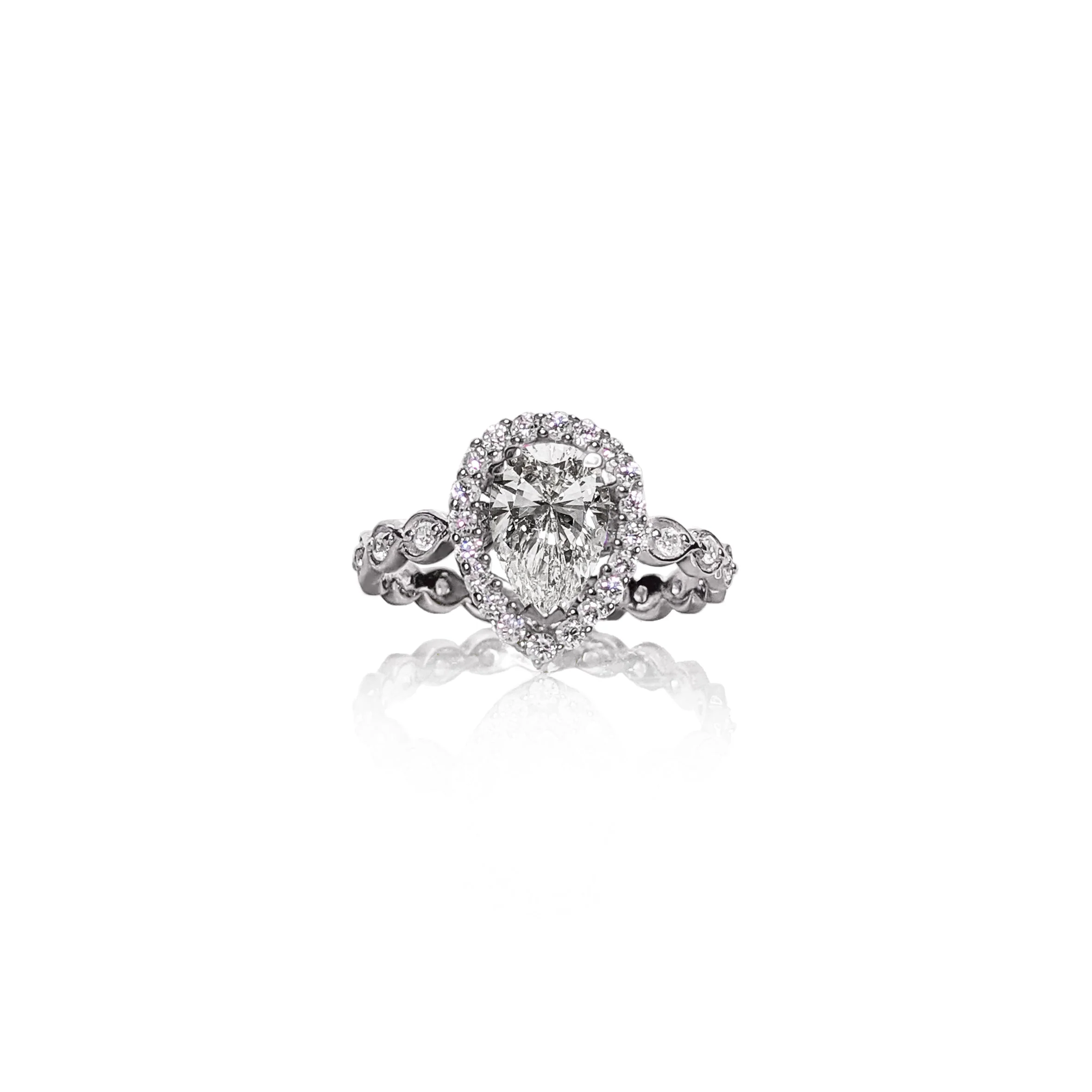 Pear Beauty Ring - Image 3